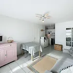 Avec Balcon, Proche Des Plages Et Commerces - Fr-1-361-89 * غرانفيل