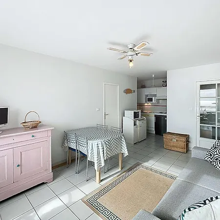 Avec Balcon, Proche Des Plages Et Commerces - Fr-1-361-89 * Granville