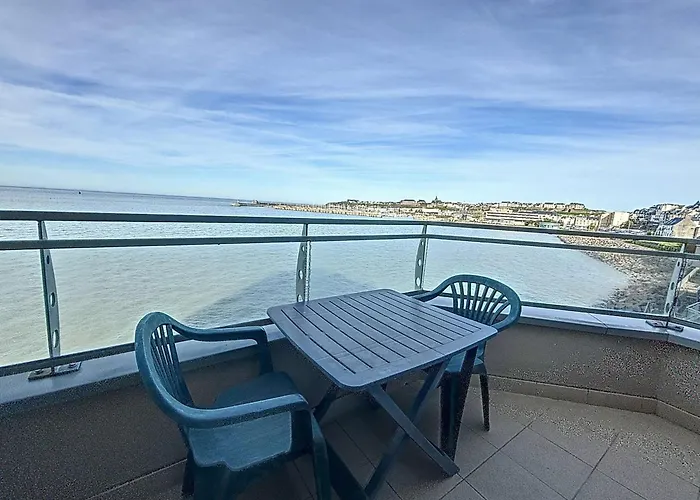 Appartement Avec Balcon, Proche Des Plages Et Commerces - Fr-1-361-89